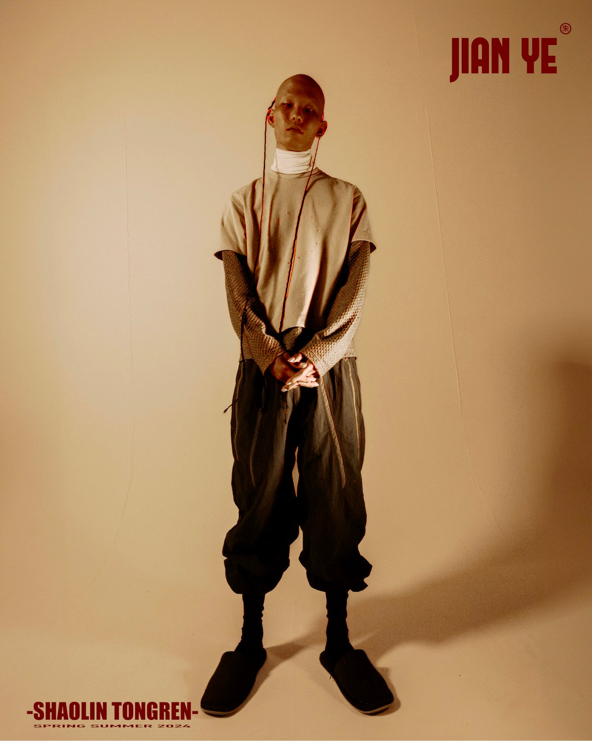 SHAOLIN TONGREN look 2
