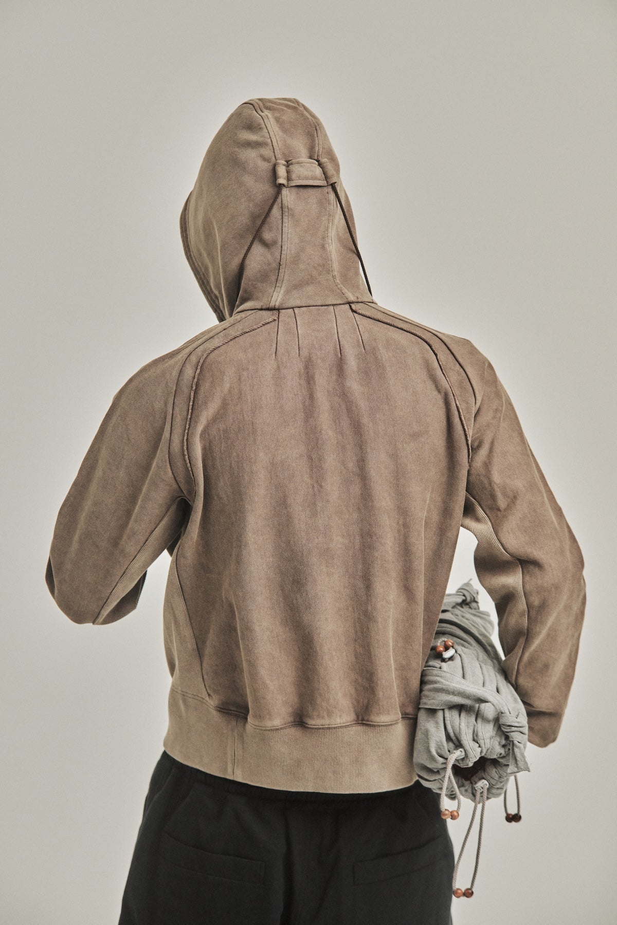 MOMOTARO look 24