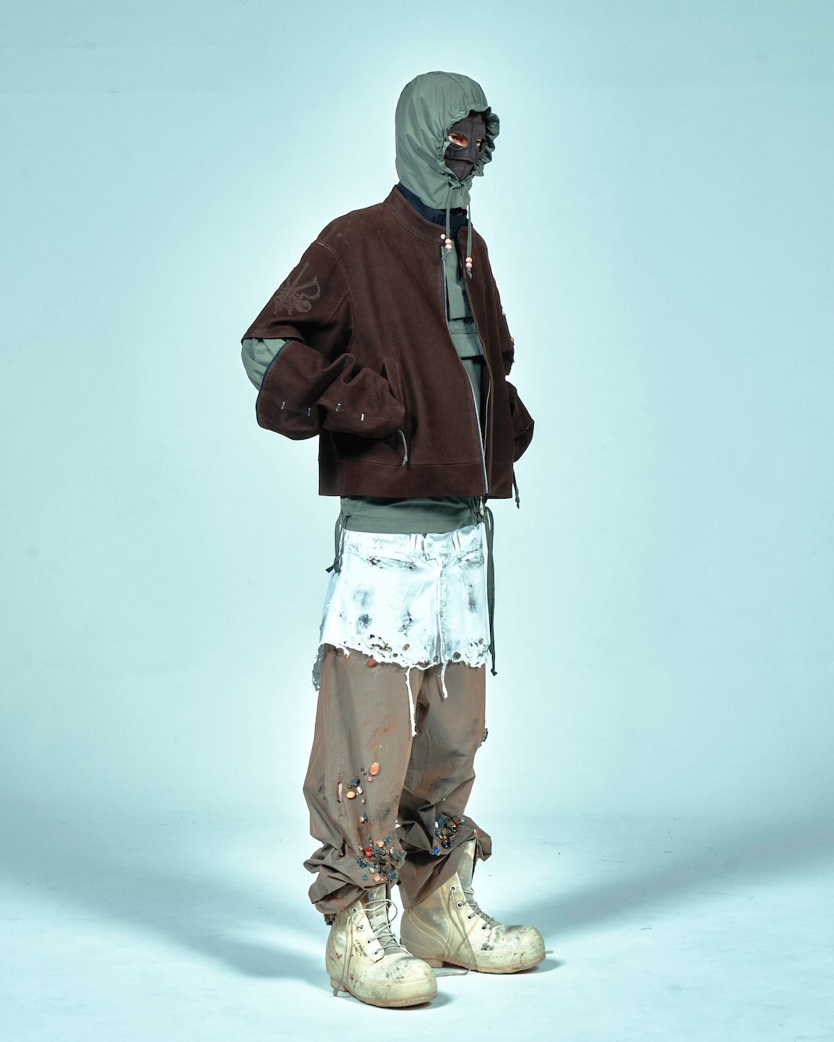 E.F.S look 44